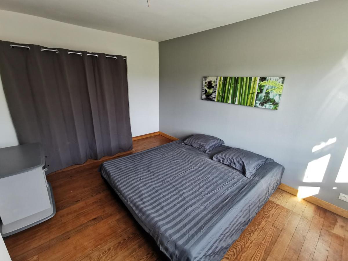Logis De Reuneubeul Les Peintures Bagian luar foto